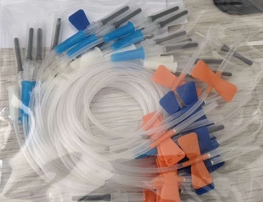 La veine stérile de cuir chevelu d'aiguilles de collection de sang veineux place la catégorie 23G médicale bleue