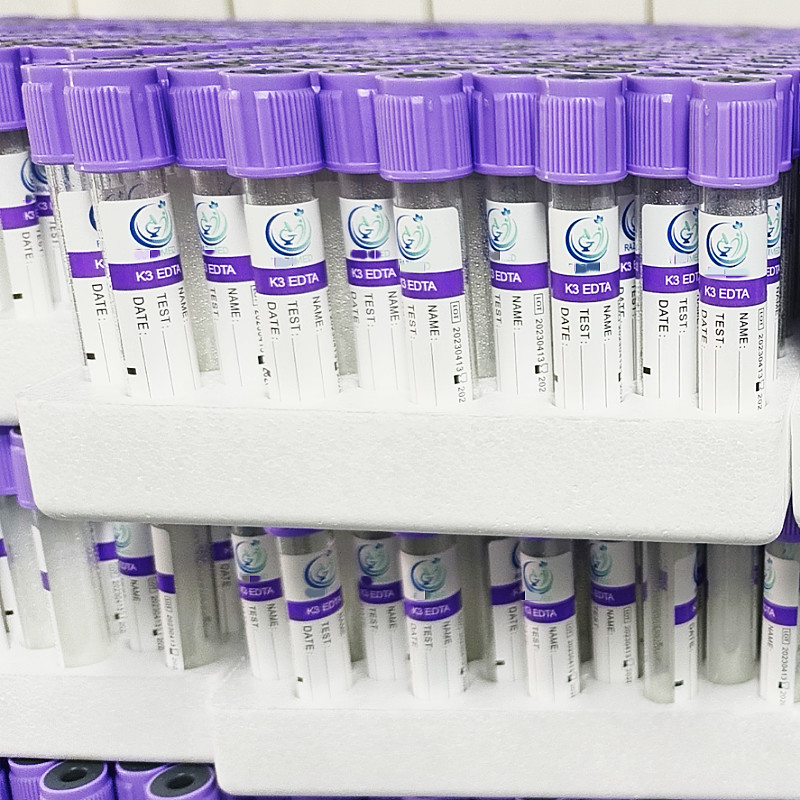 Tube de prélèvement sanguin EDTA sous vide à bouchon violet K3 EDTA 3.2mg/ml Tube à essai en plastique
